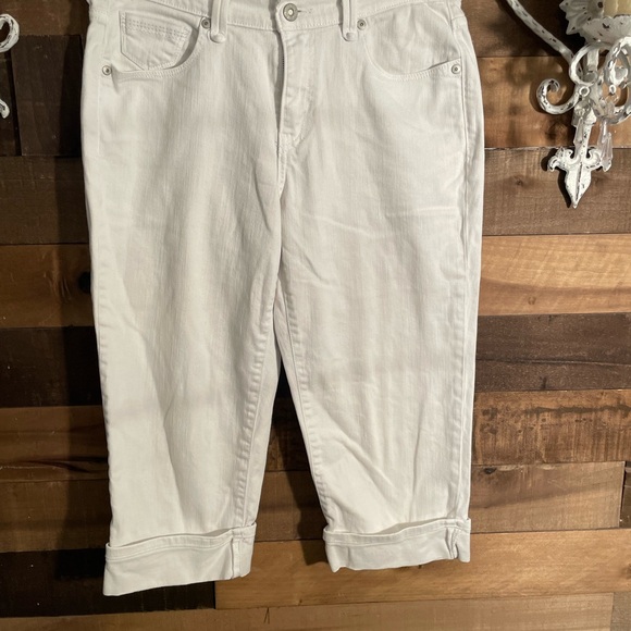 Levi's Pants - Levi's Women's White Capris